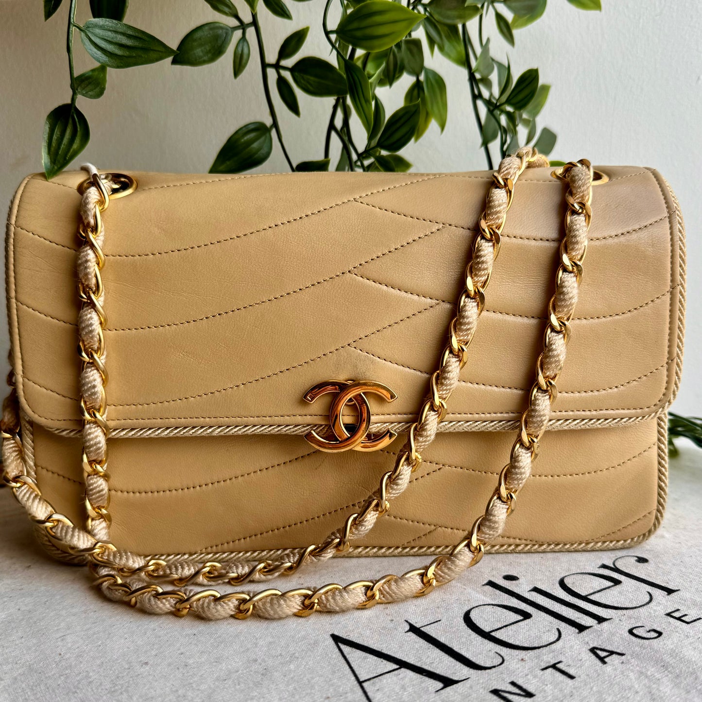 Chanel 1986 CC Clasp Single Flap