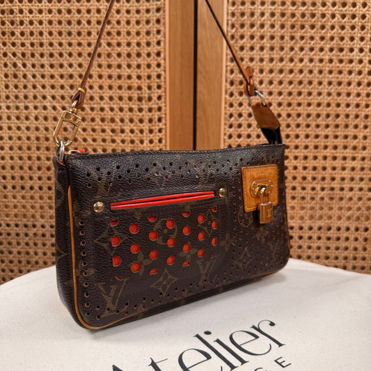Louis Vuitton 1999 Pochette Accesssoires