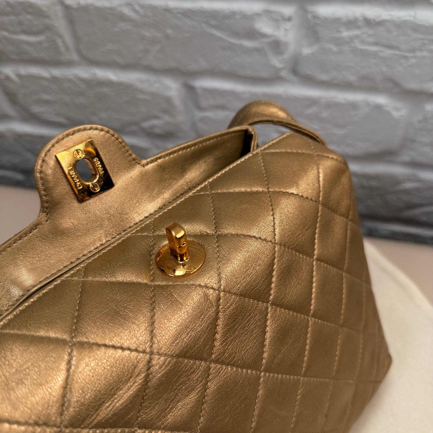 Chanel 1991 CC Turnlock closure cross body in gold Lambskin leather & 24k gold hardware