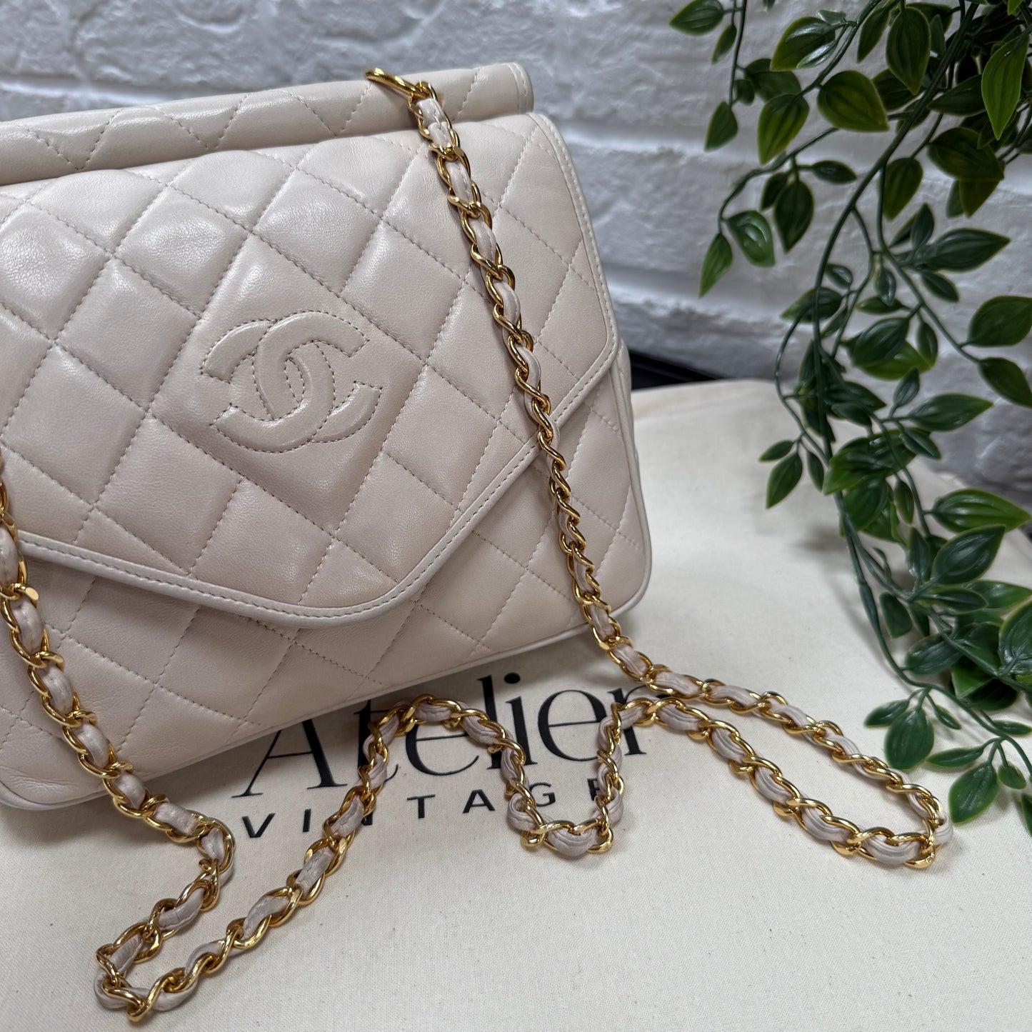 Chanel 1989 Rare Ivory Tassel Envelope Flap
