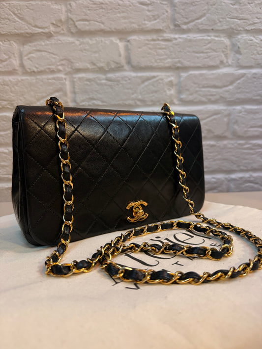 Chanel 1989 Classic Medium Rectangle Full Flap
