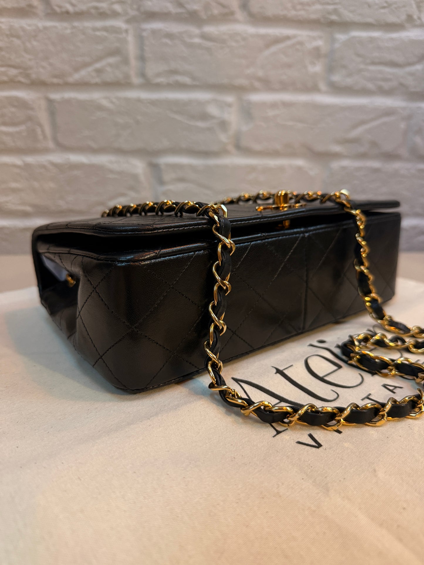 Chanel 1989 Classic Medium Rectangle Full Flap