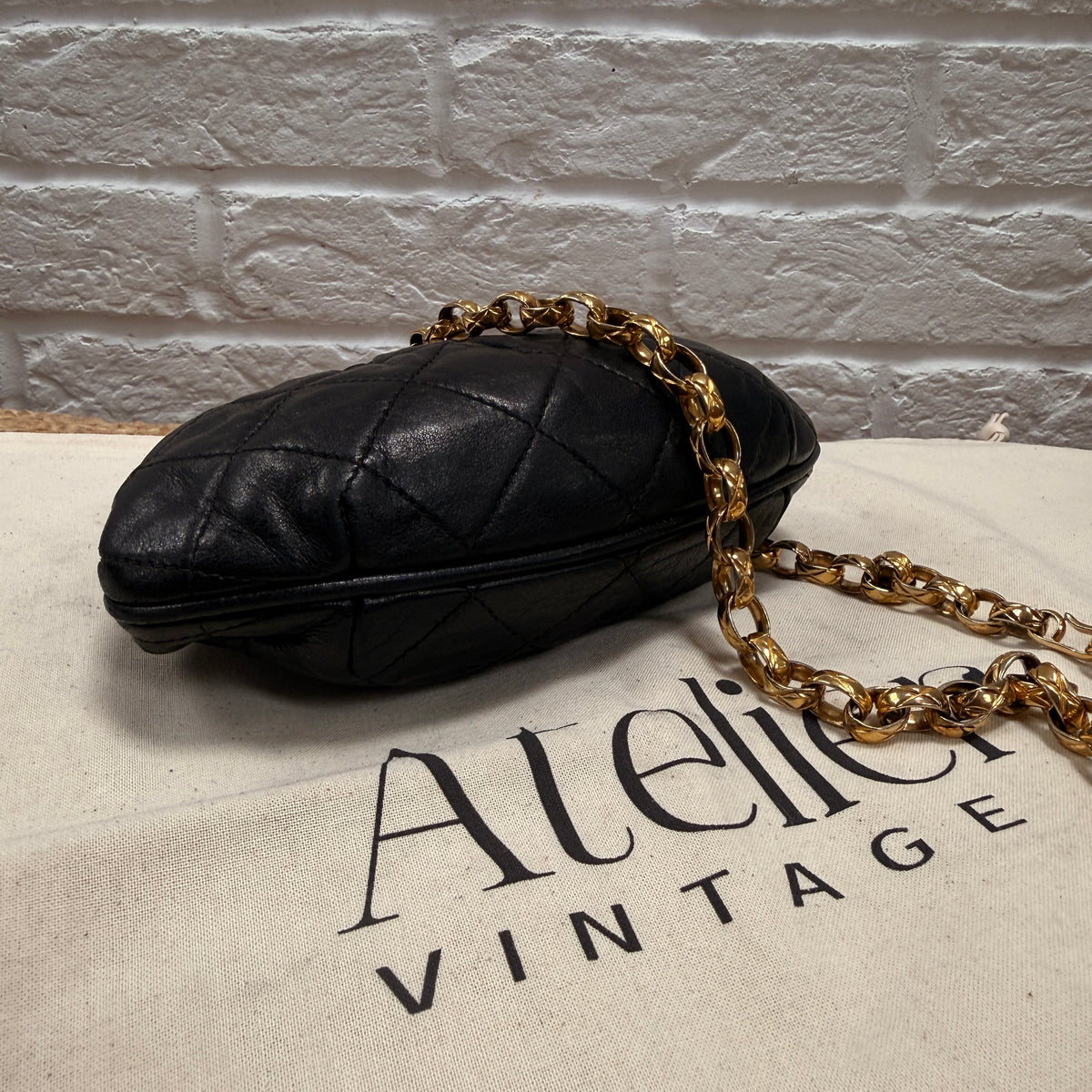 Chanel 1989 Rare Kisslock Bag