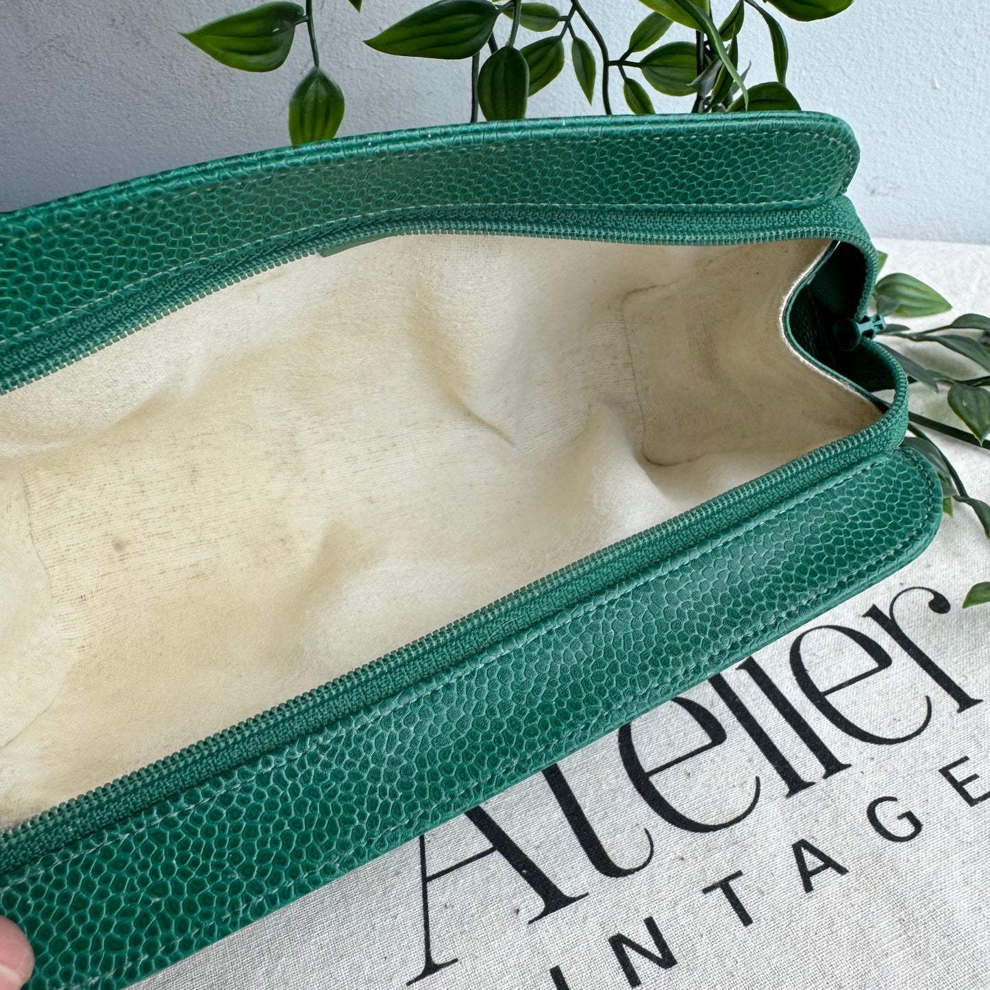 Chanel 1994 Emerald CC Caviar Pouch
