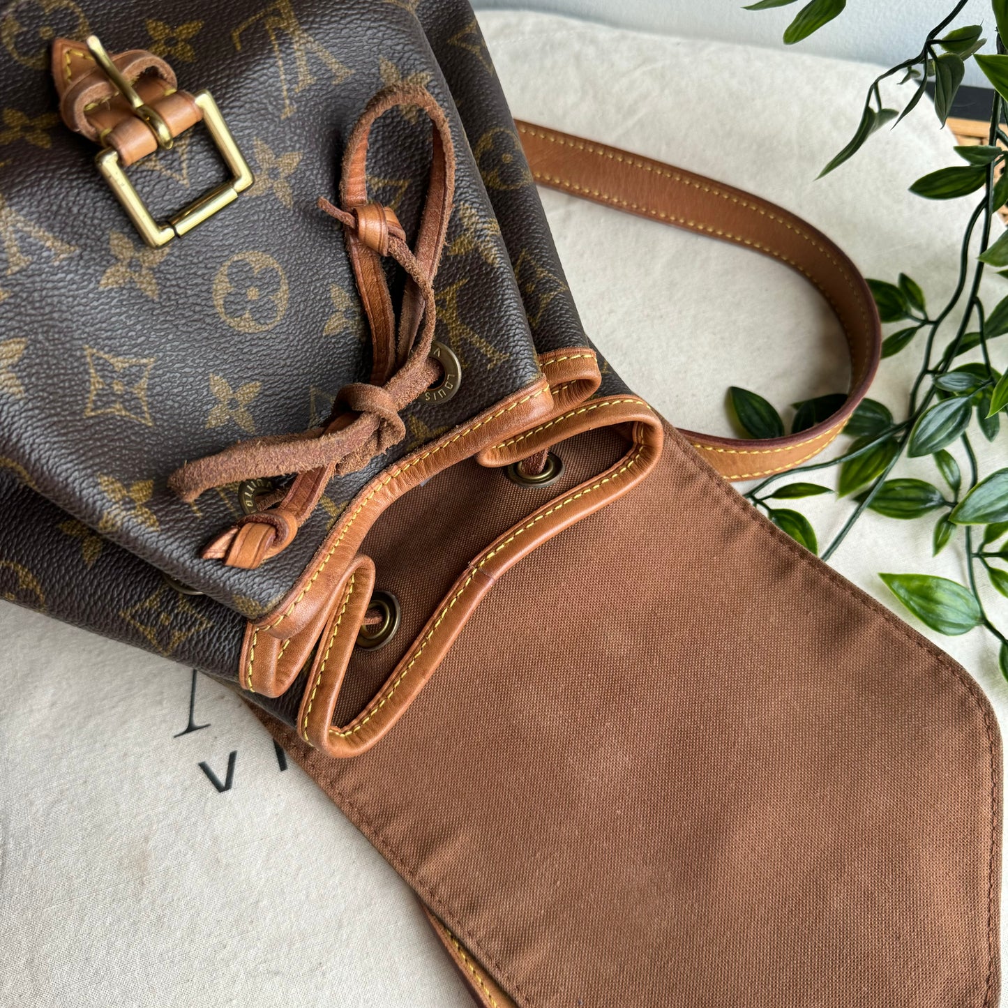 Louis Vuitton 1997 Montsouris Back Pack MM