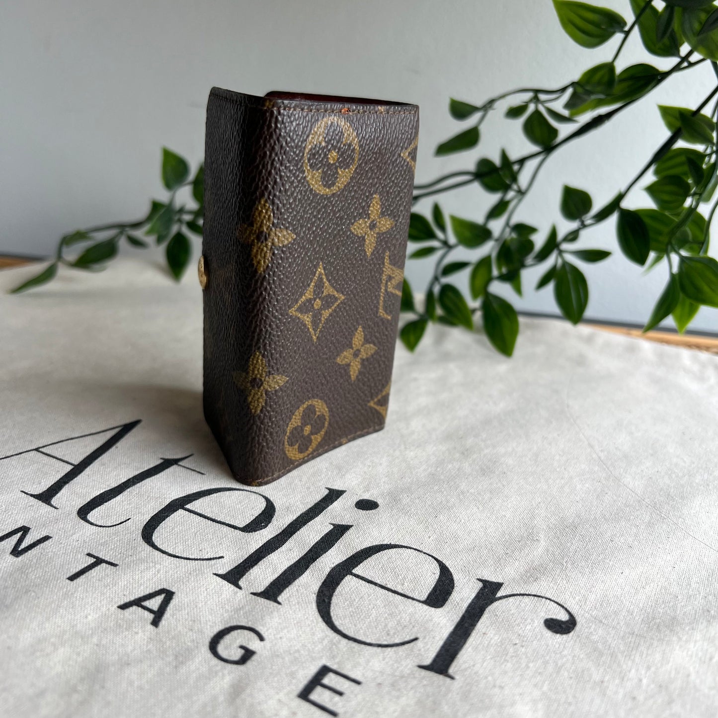 Louis Vuitton 4 Key Holder