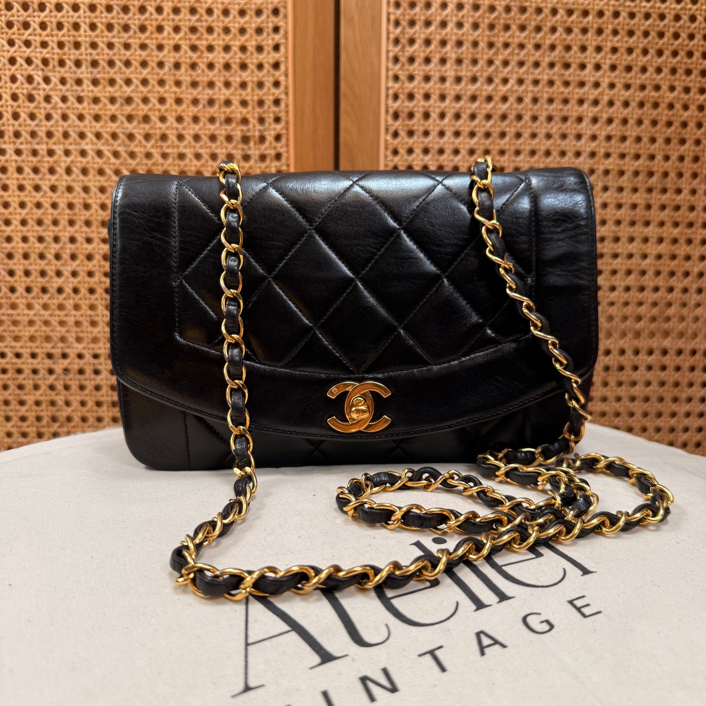 Chanel 1991 Vintage Classic Diana Small