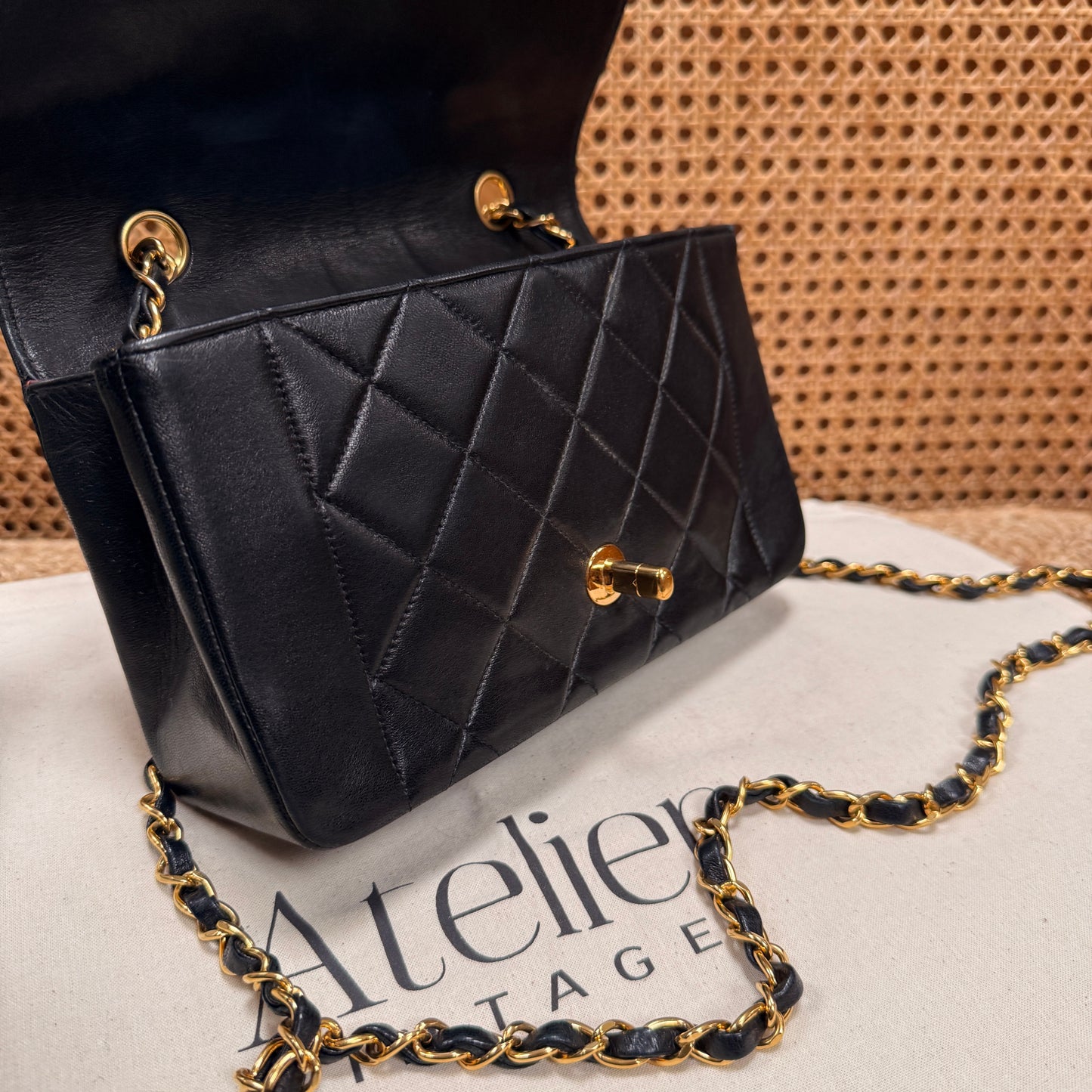Chanel 1991 Vintage Classic Diana Small