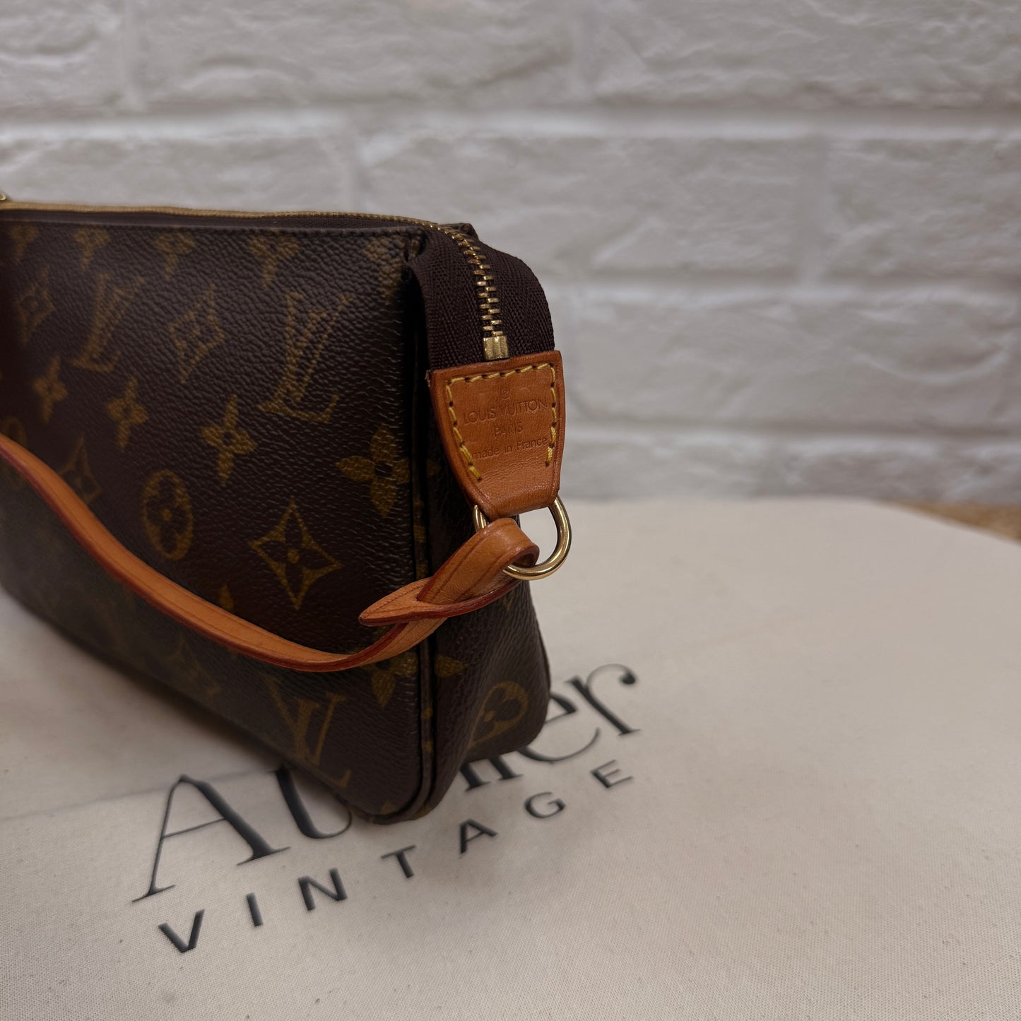 Louis Vuitton 1998 Pochette Accessoires