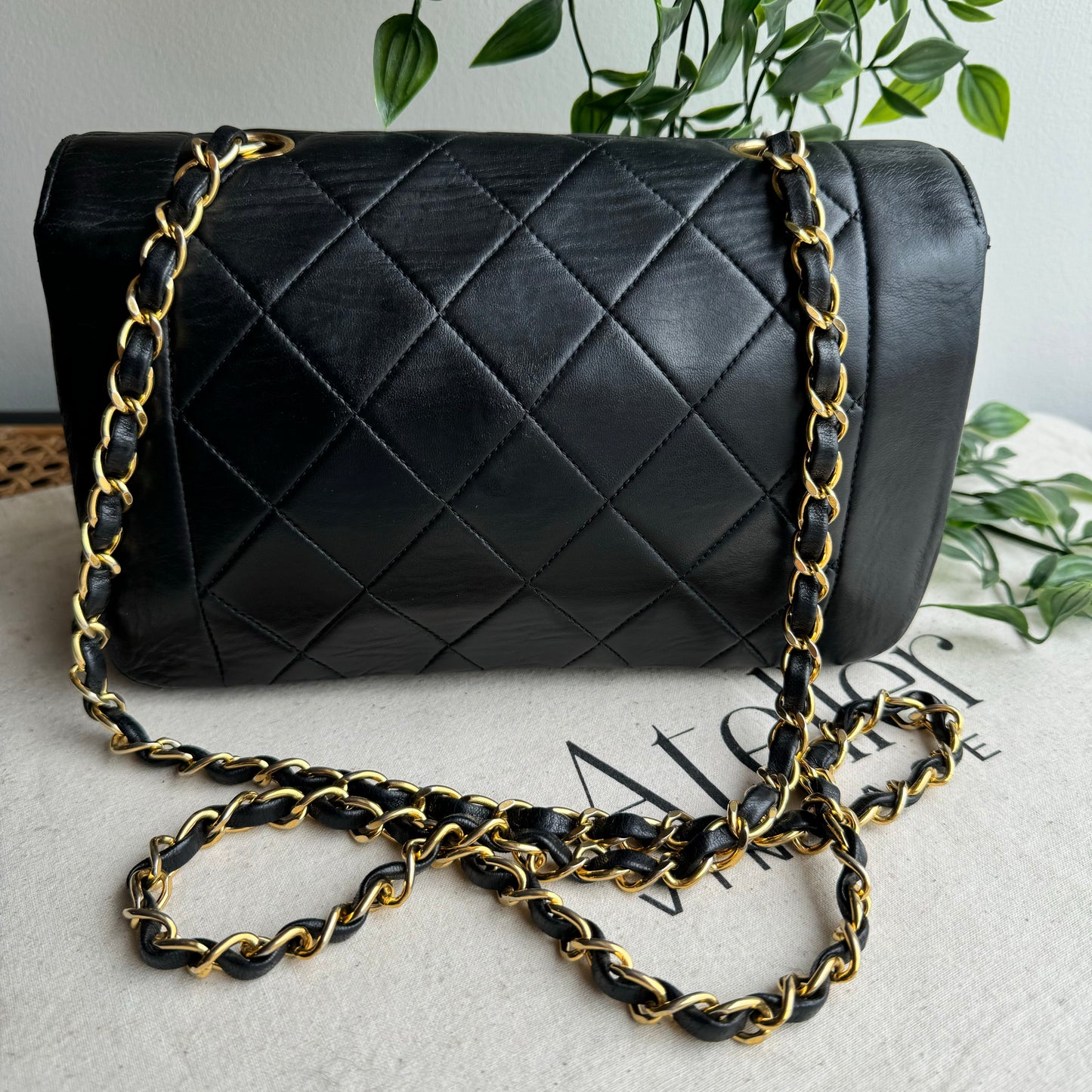 Chanel 1991 Vintage Classic Diana Small