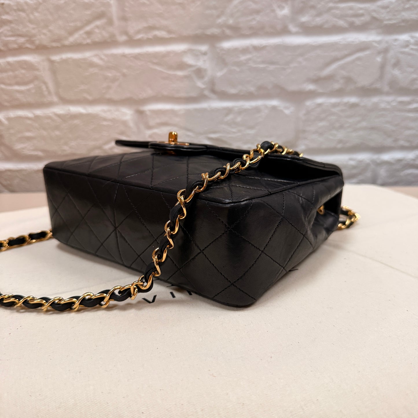 Chanel 1991 Classic Square Single Flap Medium black