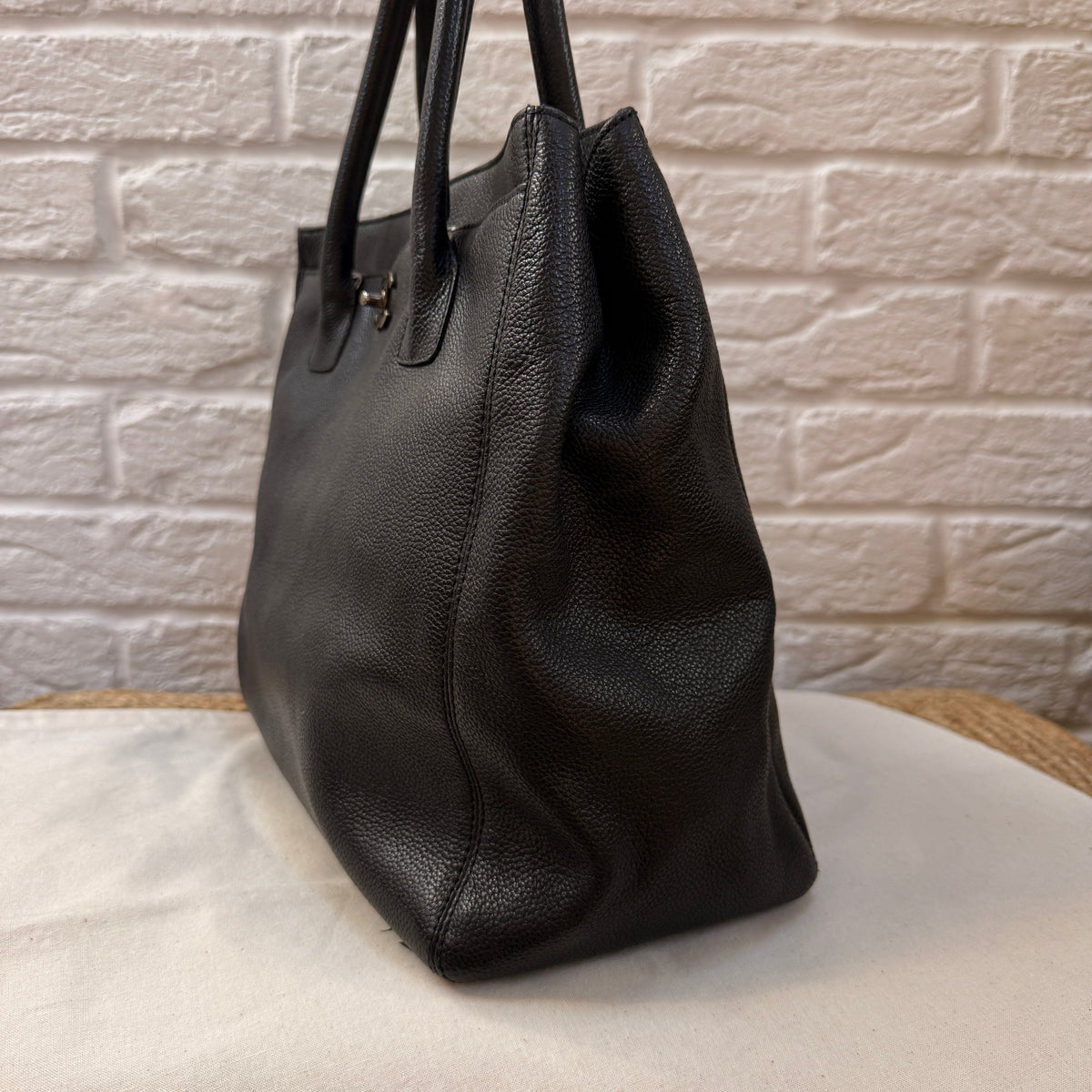 Chanel 2000 Tall Executive Cerf Tote