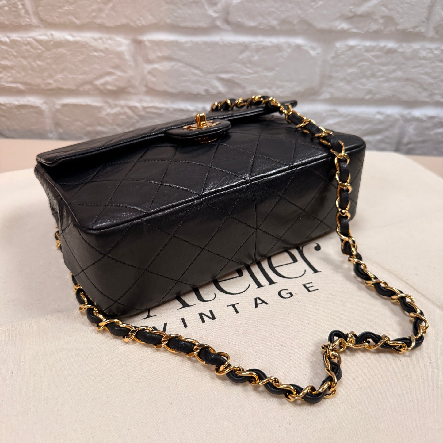 Chanel 1991 Classic Square Single Flap Medium black