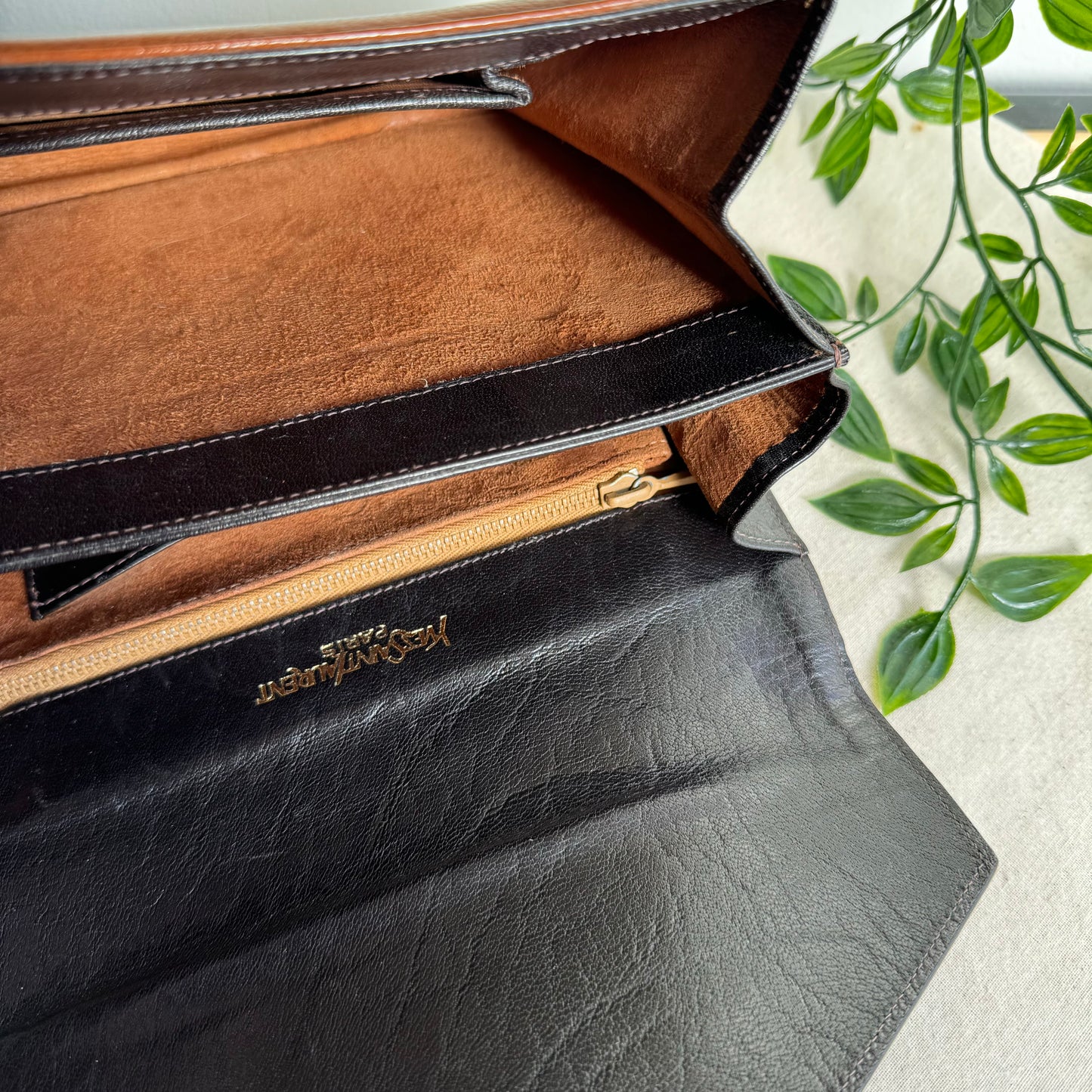 Saint Laurent Vintage Clutch (included non branded chain strap)