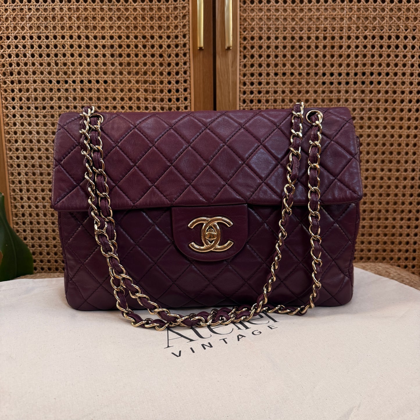 Chanel 2008 Maxi XL Raisin