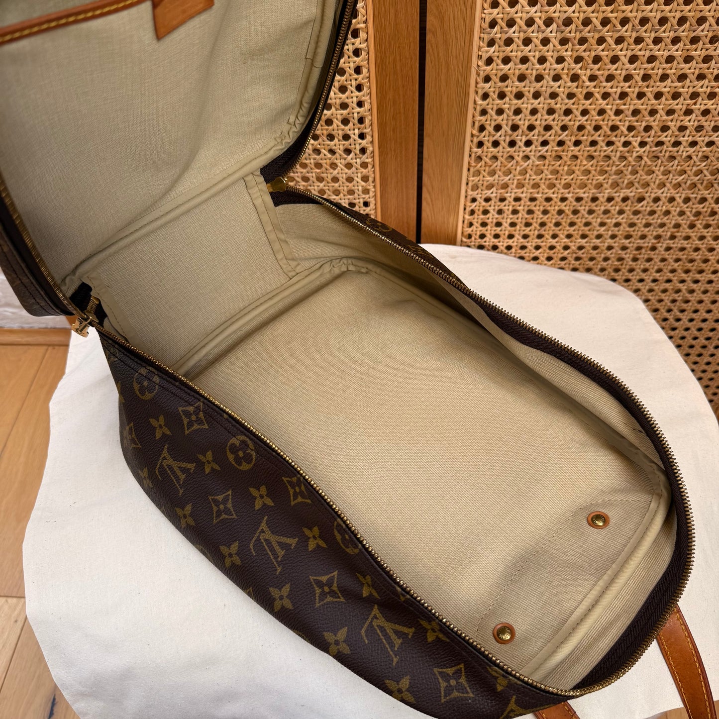 Louis Vuitton 1995 Excursion