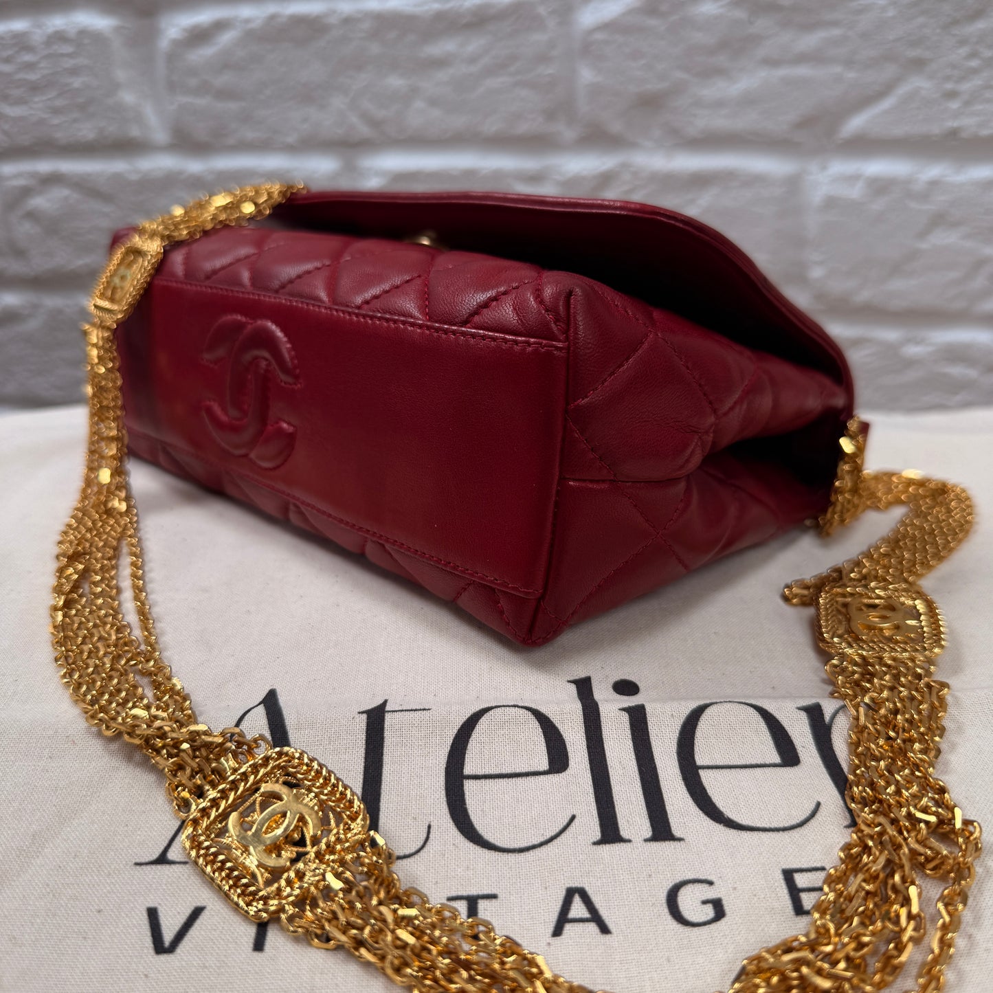 Chanel ULTRA RARE 1986 Single Flap with six strand 24k gold plated chain with CC logo stations