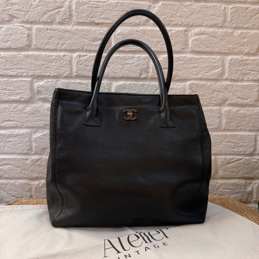 Chanel 2000 Tall Executive Cerf Tote