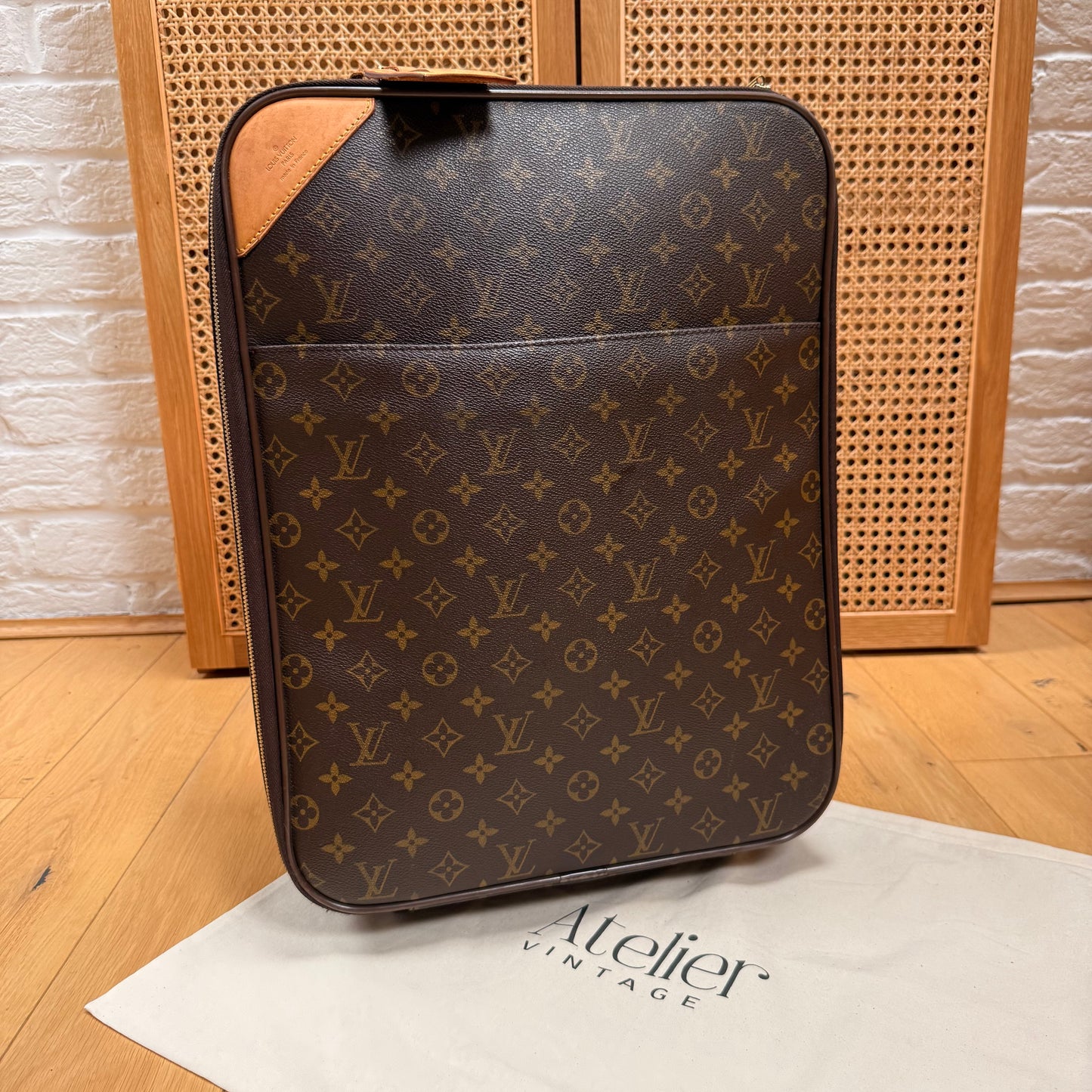 Louis Vuitton 2001 Pegase 45 Monogram Travel Case