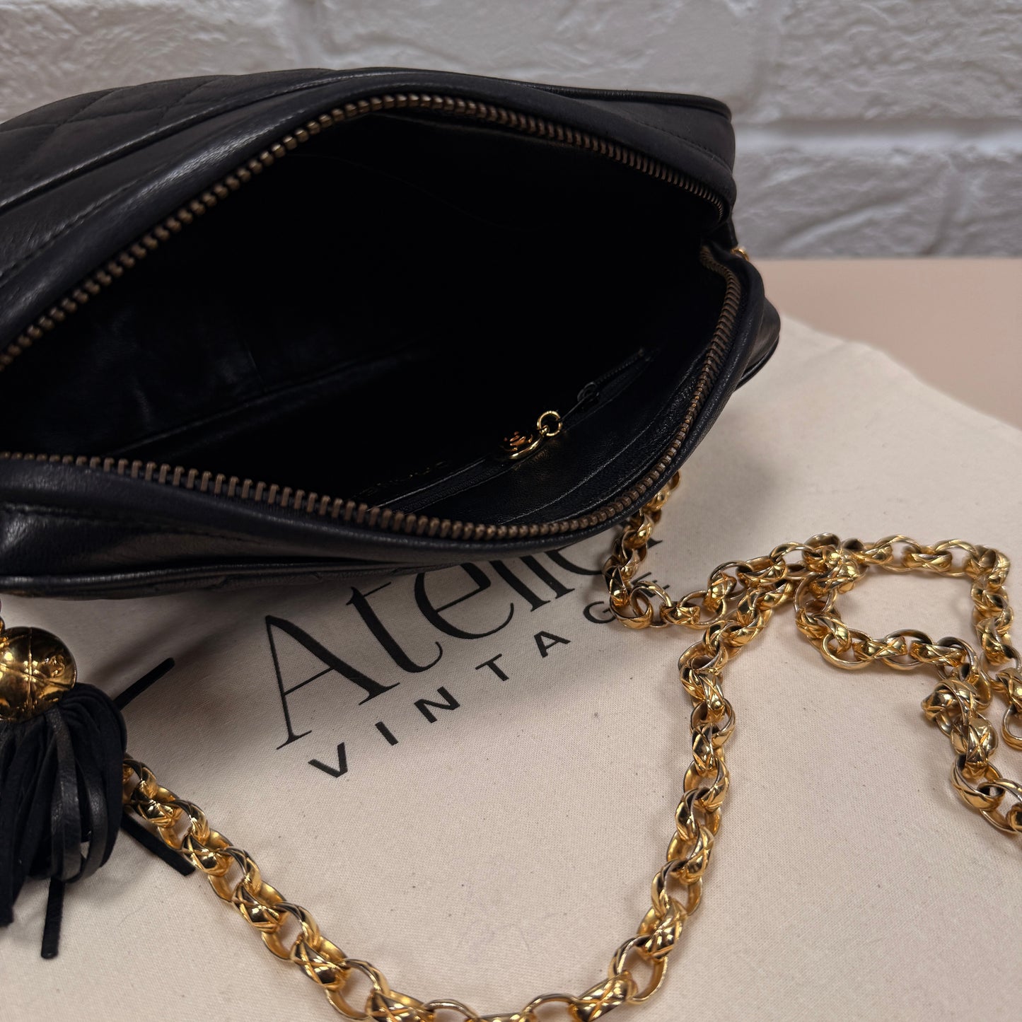 Chanel 1991 Rare Turnlock Camera Bag with bijoix chain in black Lambskin leather and 24k gold hardware