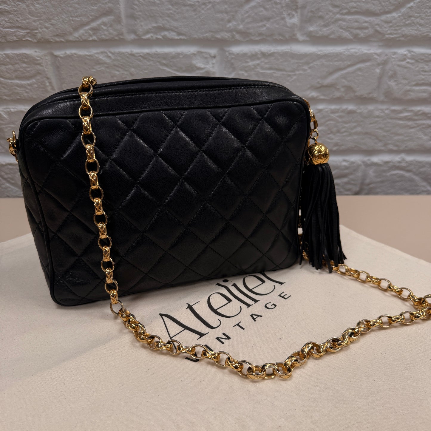 Chanel 1991 Rare Turnlock Camera Bag with bijoix chain in black Lambskin leather and 24k gold hardware