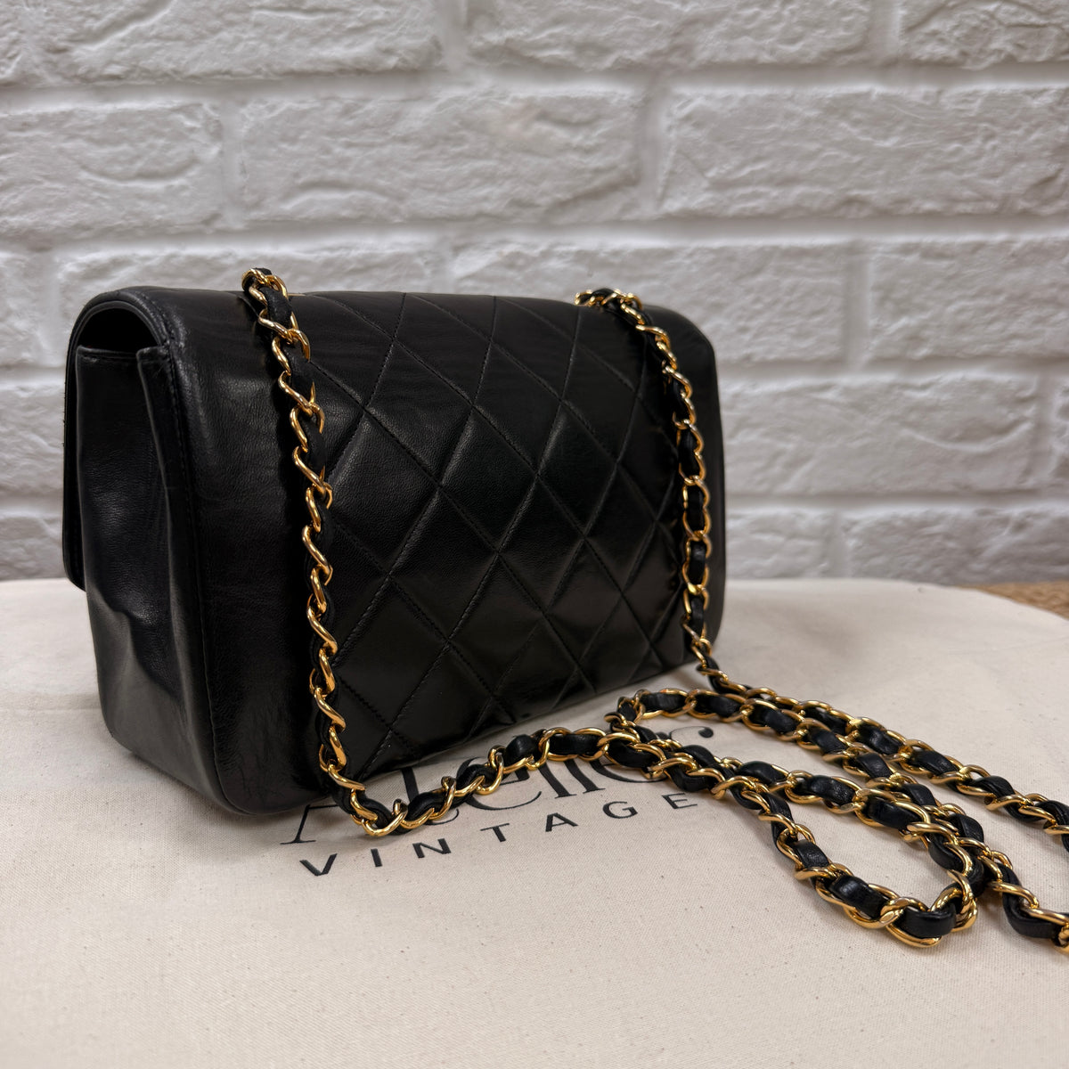 Chanel 1991 Vintage Classic Diana Small