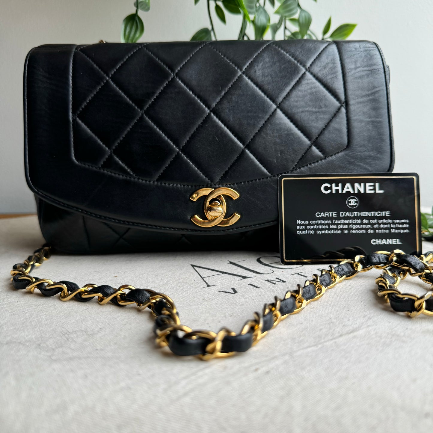 Chanel 1991 Vintage Classic Diana Small