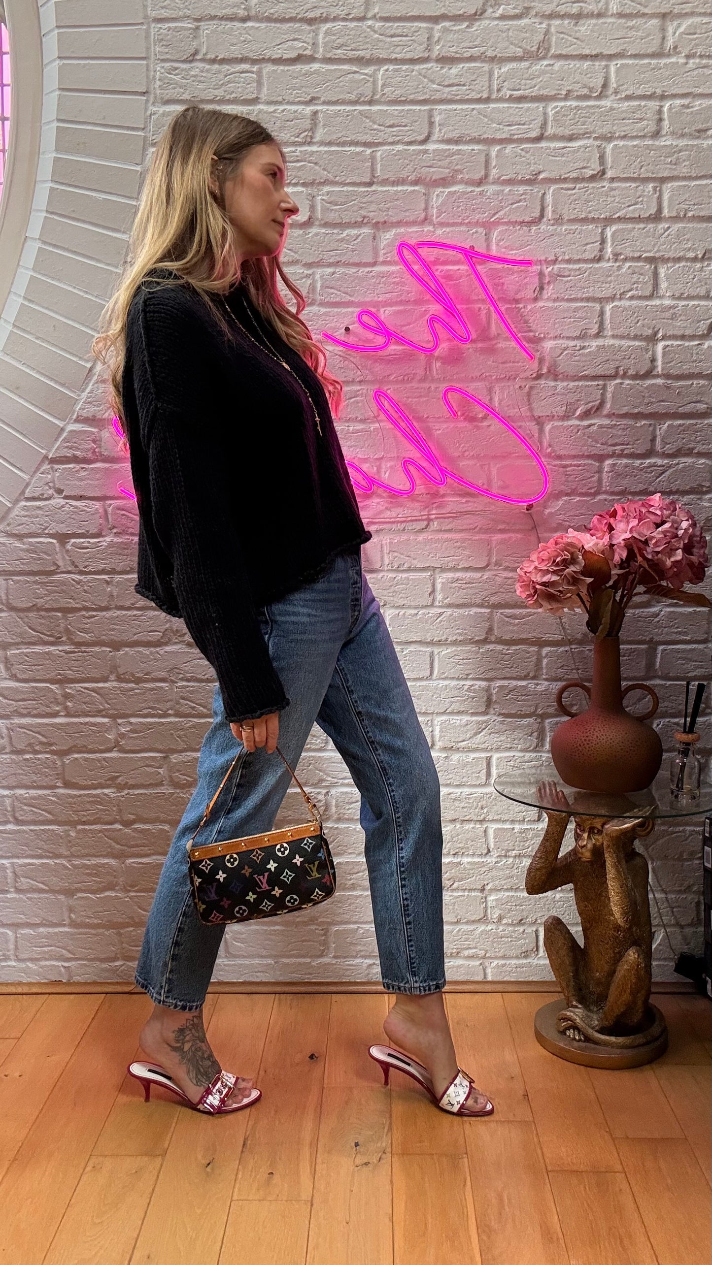 Louis Vuitton 2003 Original Murakami Black Pochette Accessoires