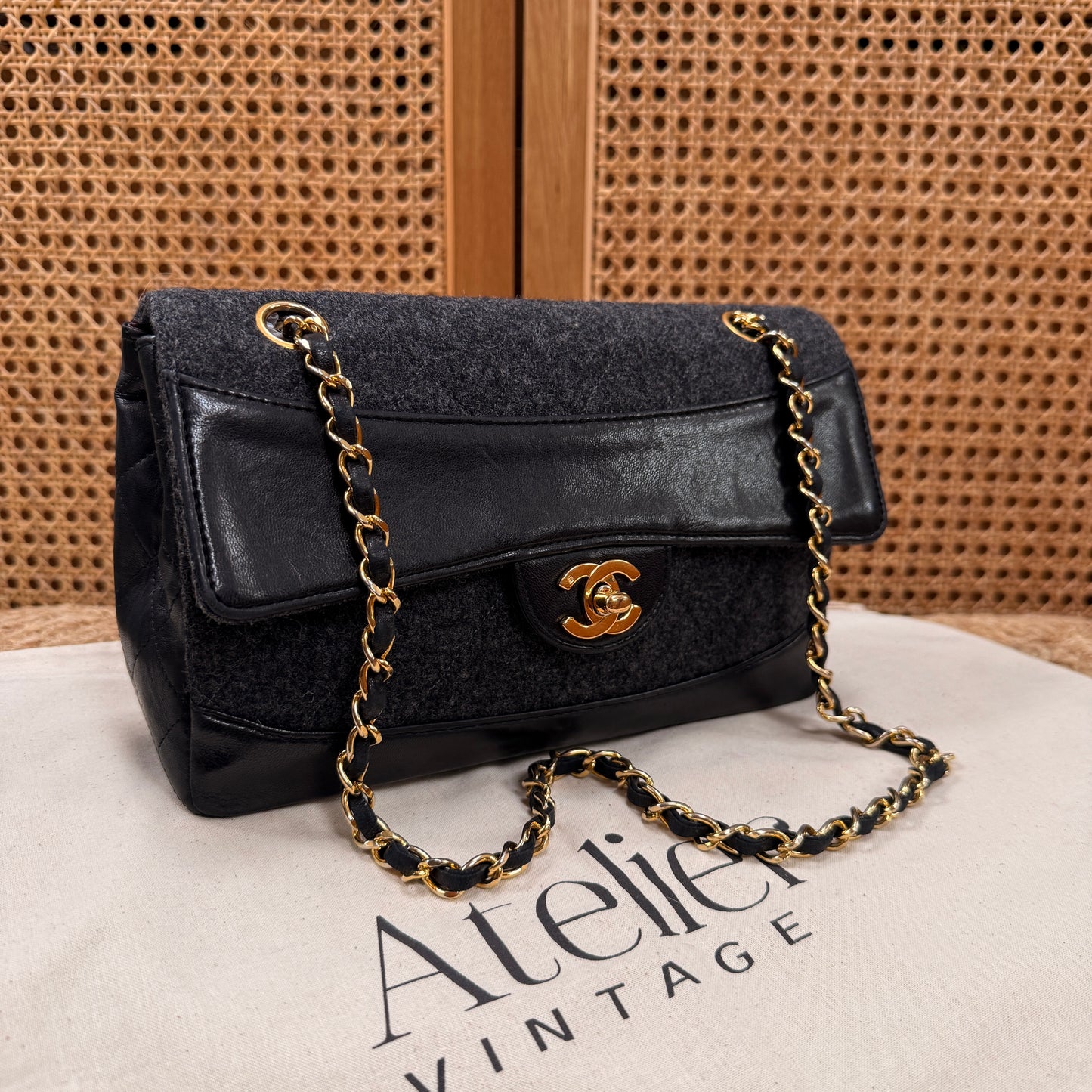 Chanel 1989 Rare Charcoal Tweed Wood & Black Leather Single flap & Purse Set