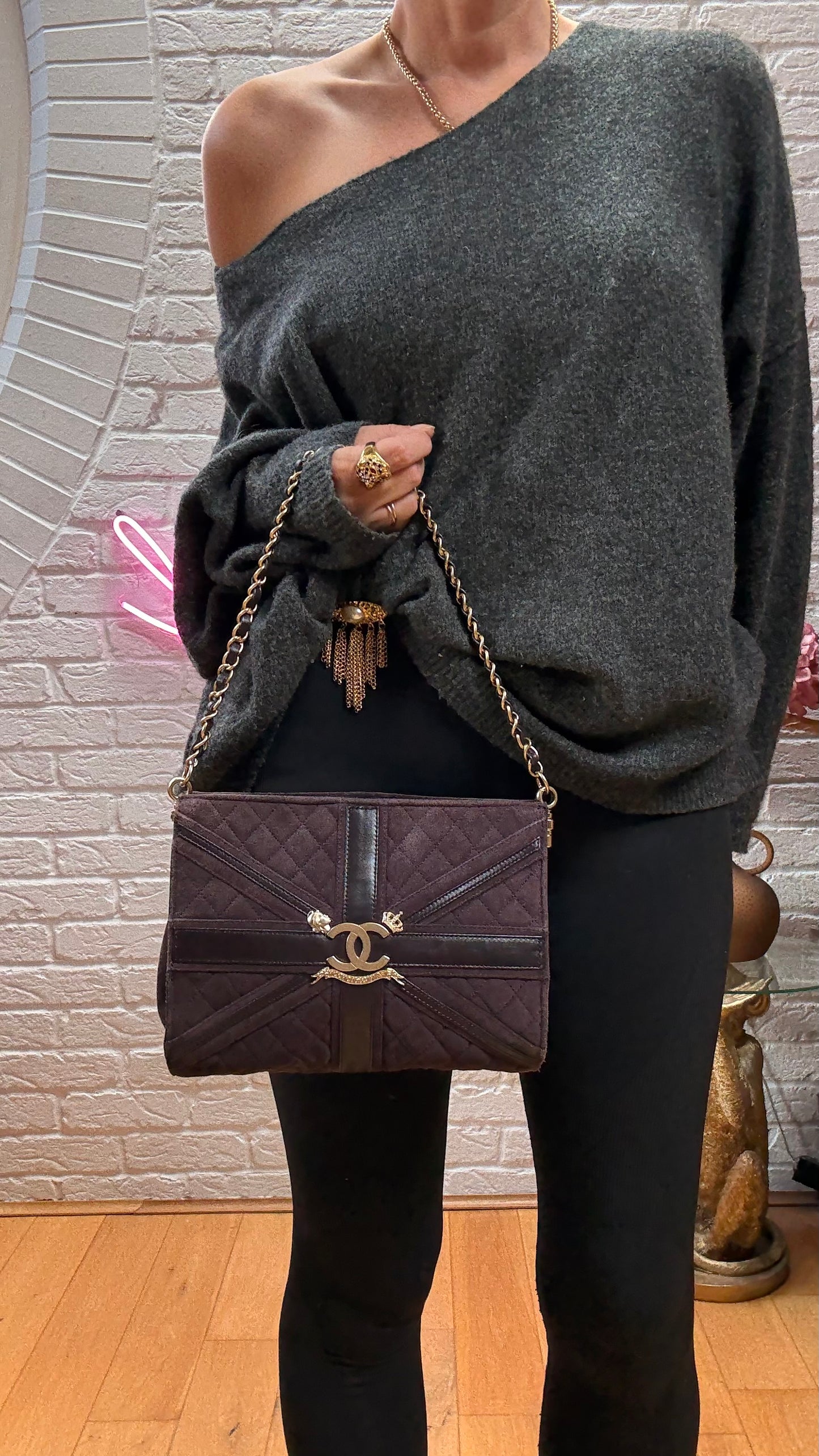Chanel 2008 Bordeaux Limited Edition London & Paris Shoulder bag
