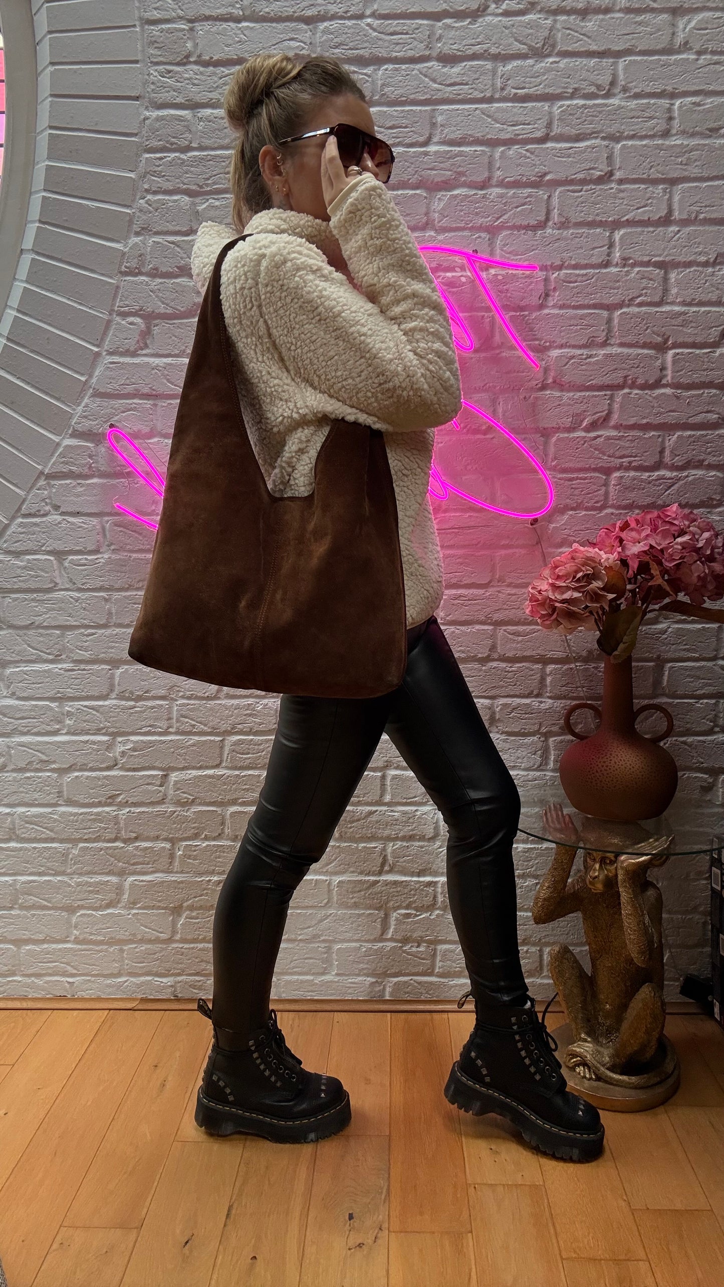 Bottega Veneta 2003 Tan Suede Hobo Tote