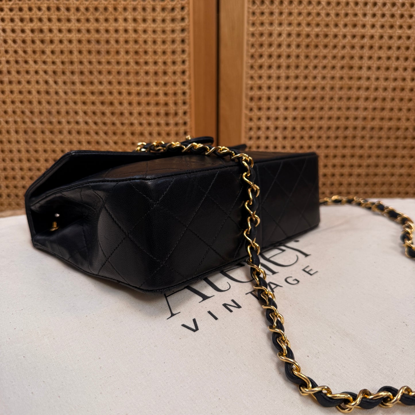 Chanel 1989 Classic Square Single Flap Medium black