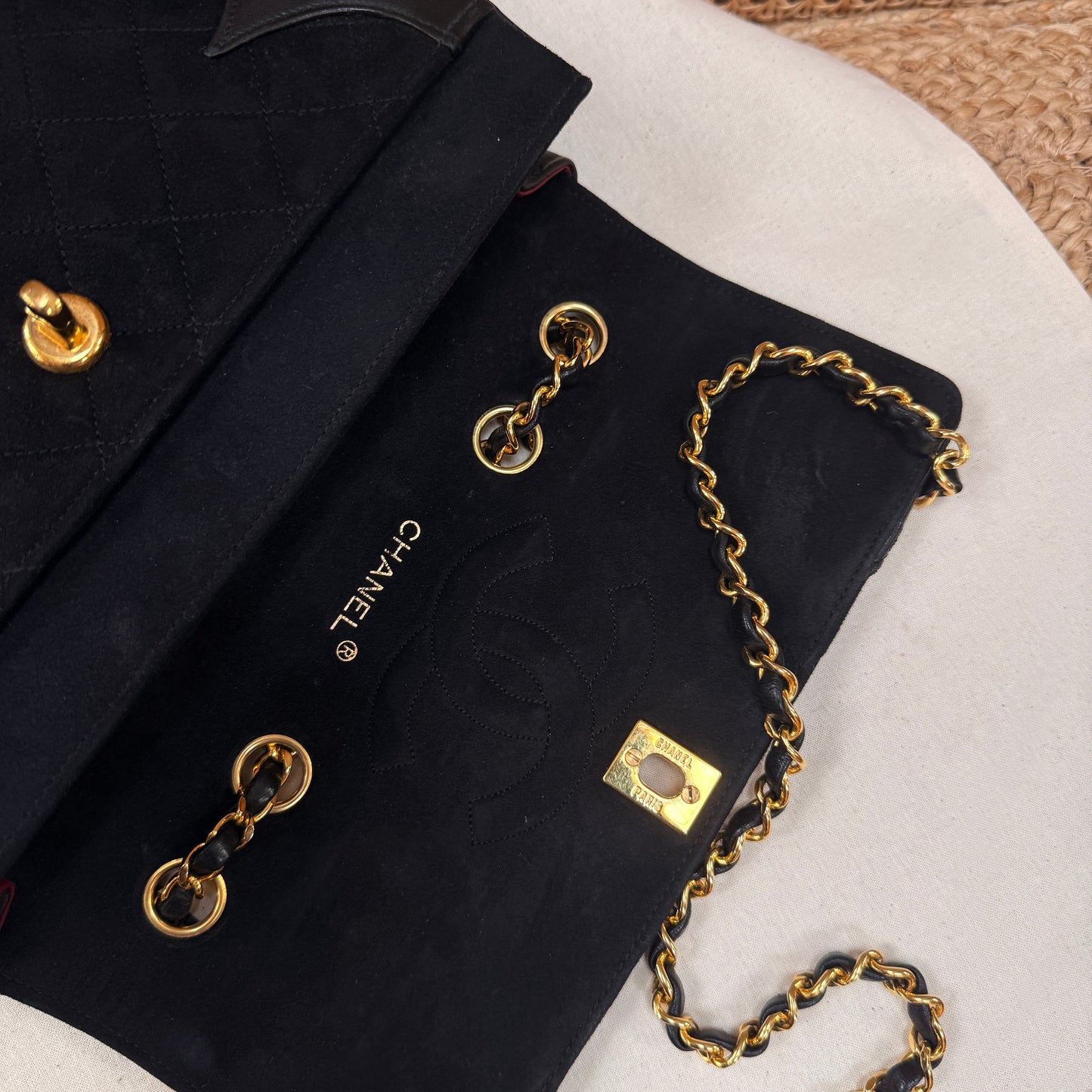 Chanel 1986 rare & limited edition single flap in black suede & Lambskin leather