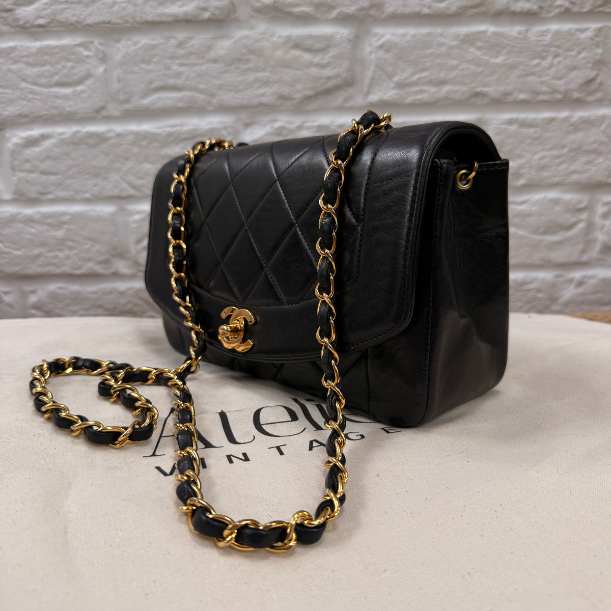 Chanel 1991 Vintage Classic Diana Small
