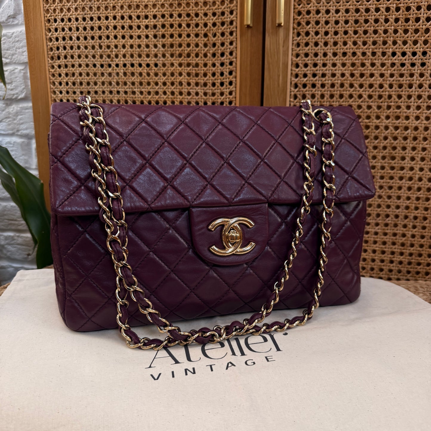 Chanel 2008 Maxi XL Raisin