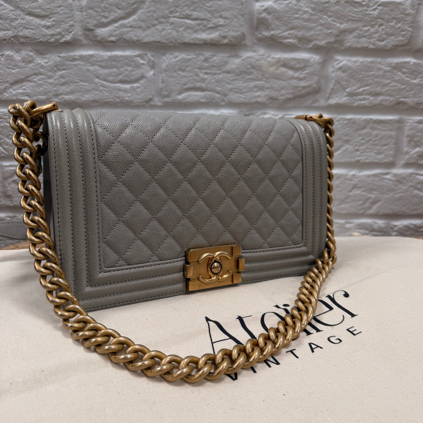 Chanel 2018 Le Boy Caviar Old Medium Grey