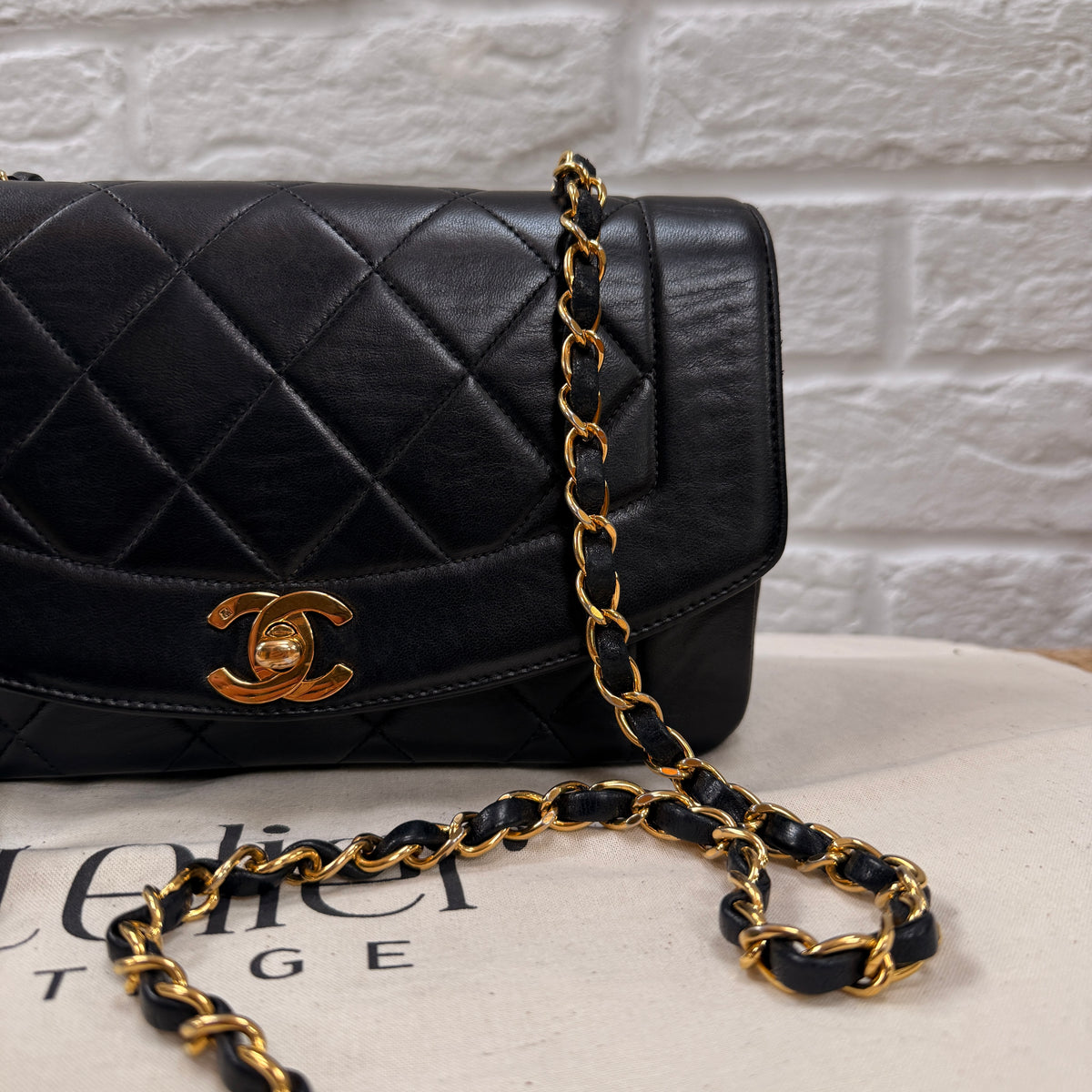 Chanel 1991 Vintage Classic Diana Small