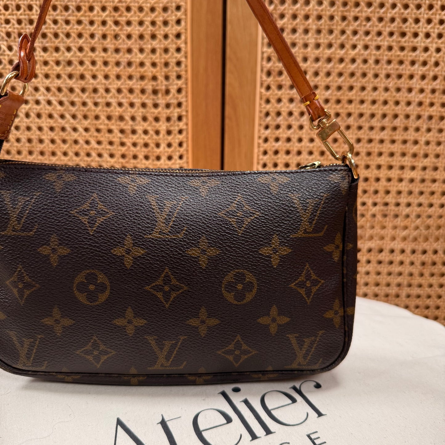 Louis Vuitton 1999 Pochette Accesssoires
