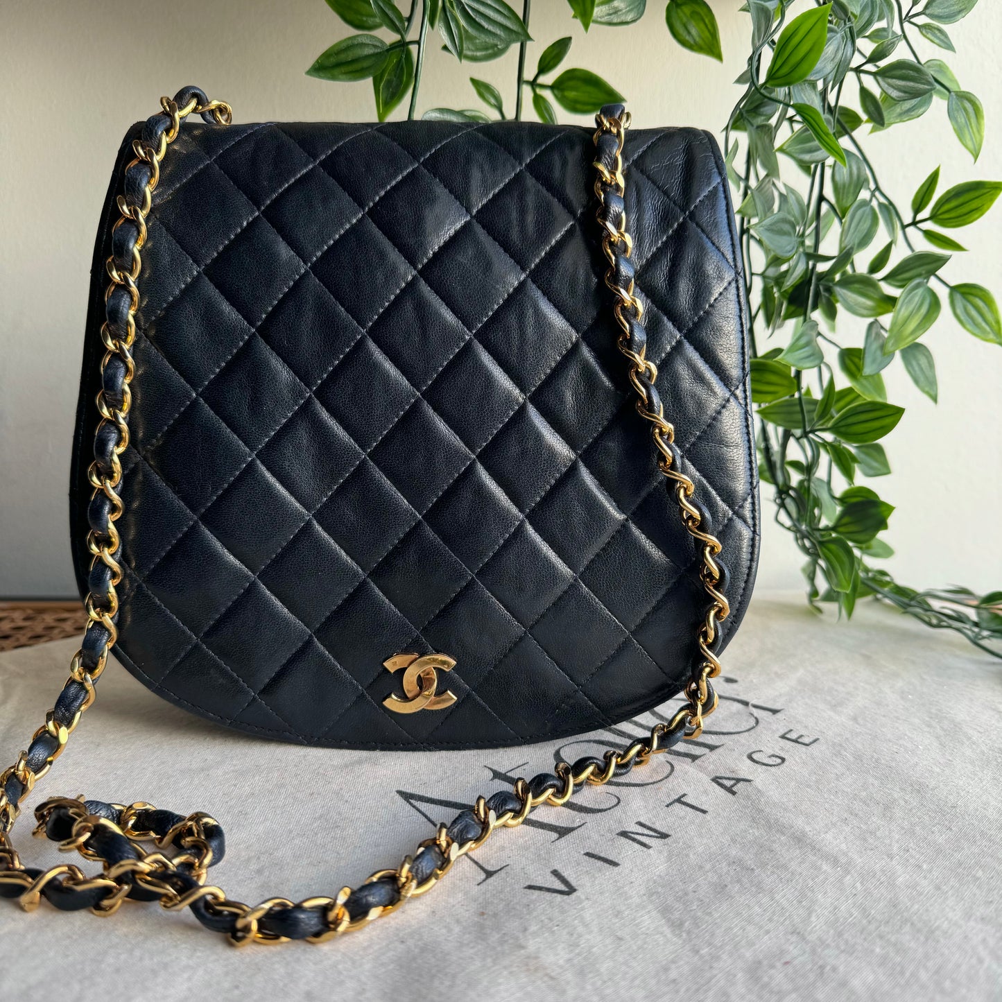 Chanel 1980s Vintage Quilted Single Flap