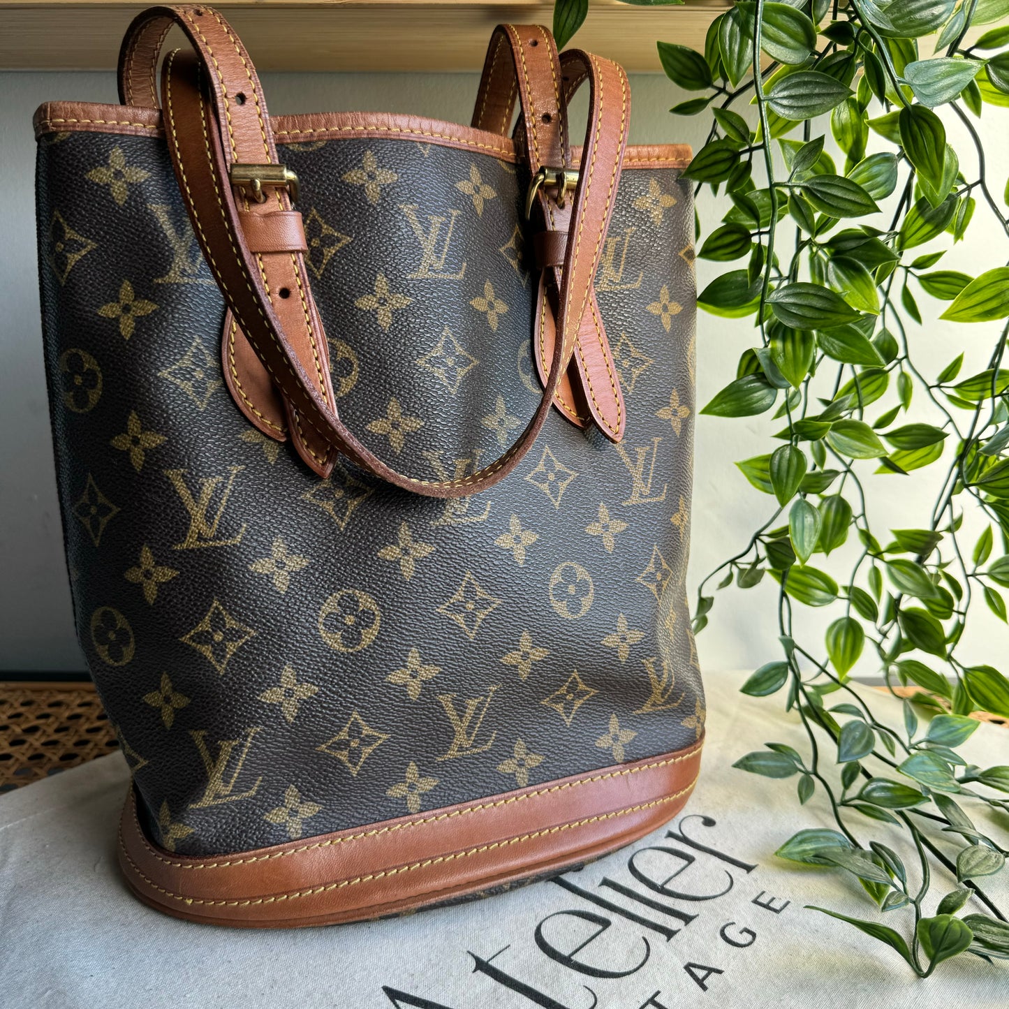 Louis Vuitton 1998 Bucket Bag