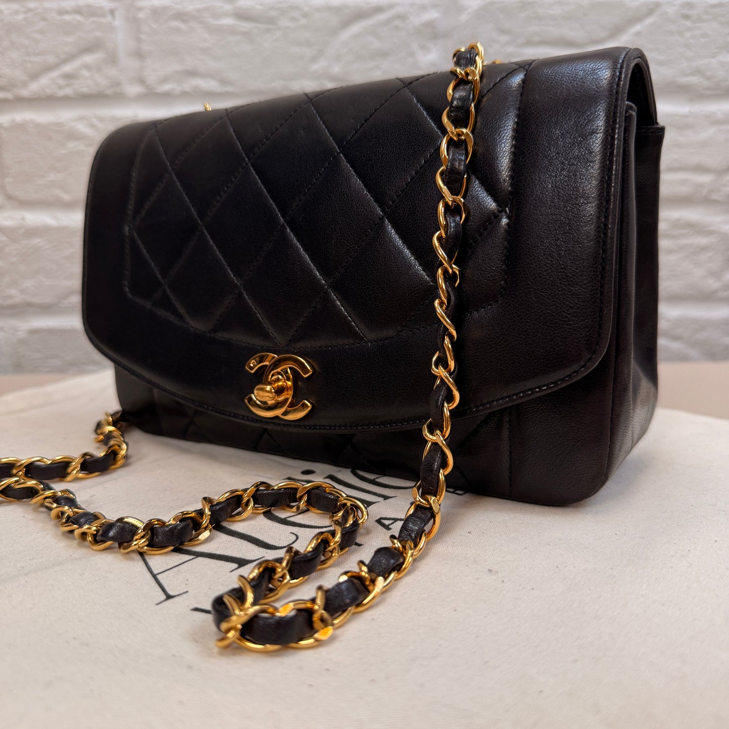 Chanel 1991 Vintage Classic Diana Small