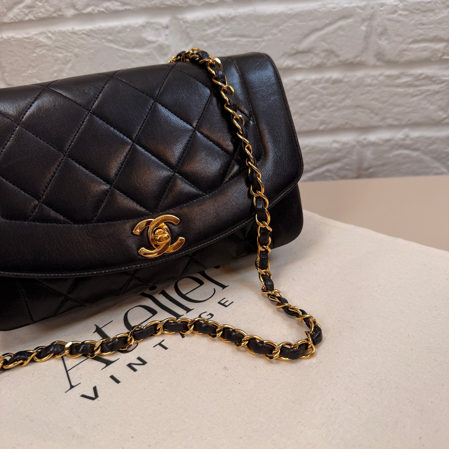 Chanel 1991 Vintage Classic Diana Small