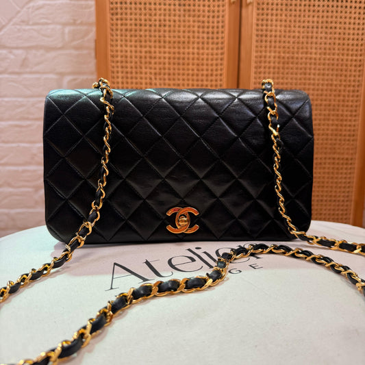 Chanel 1989 Classic Medium Rectangle Full Flap