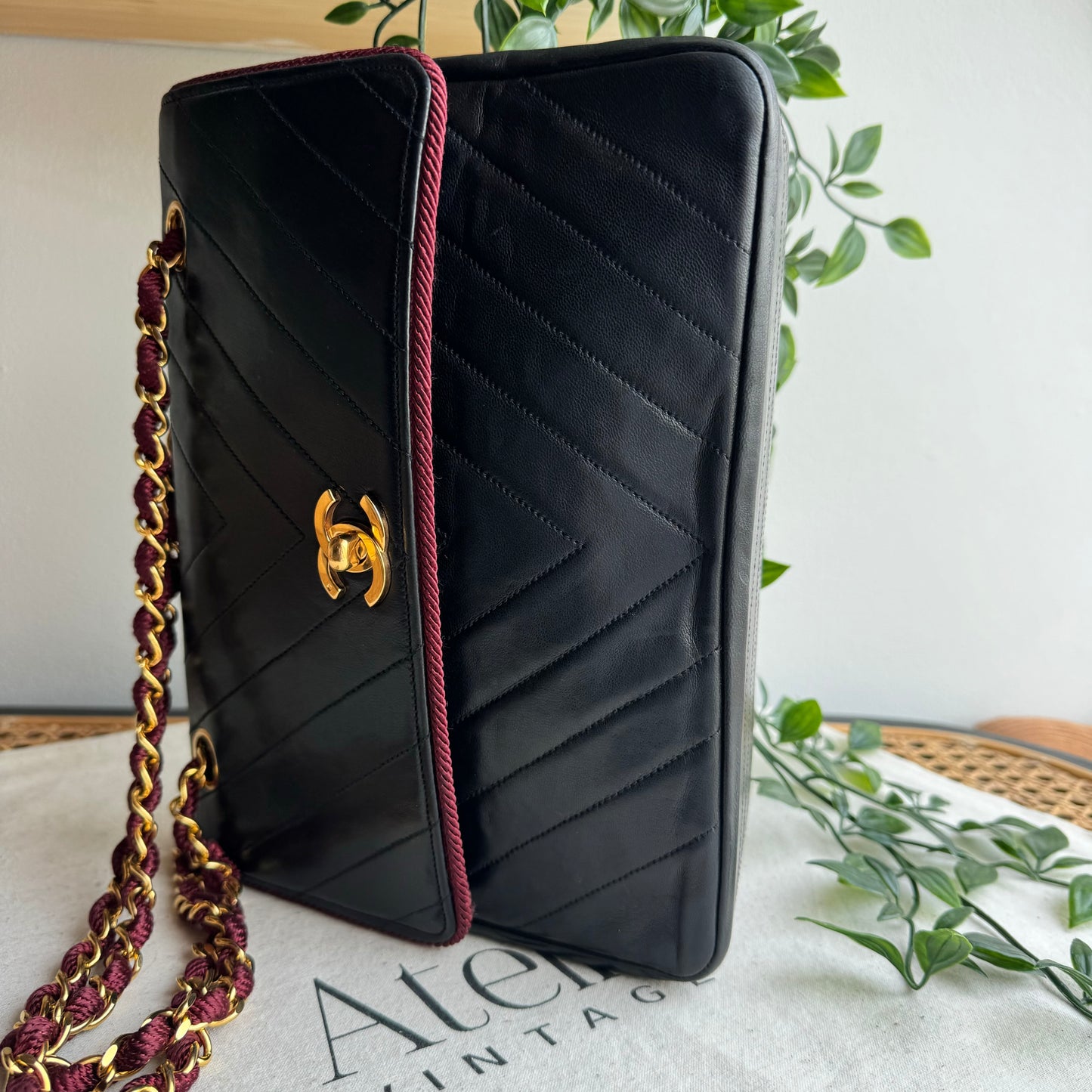 Chanel 1991 Bi Color Chevron Quilted Single Flap