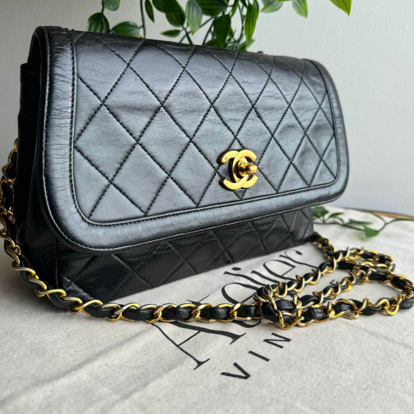 Chanel 1989 CC Turnlock Single Flap