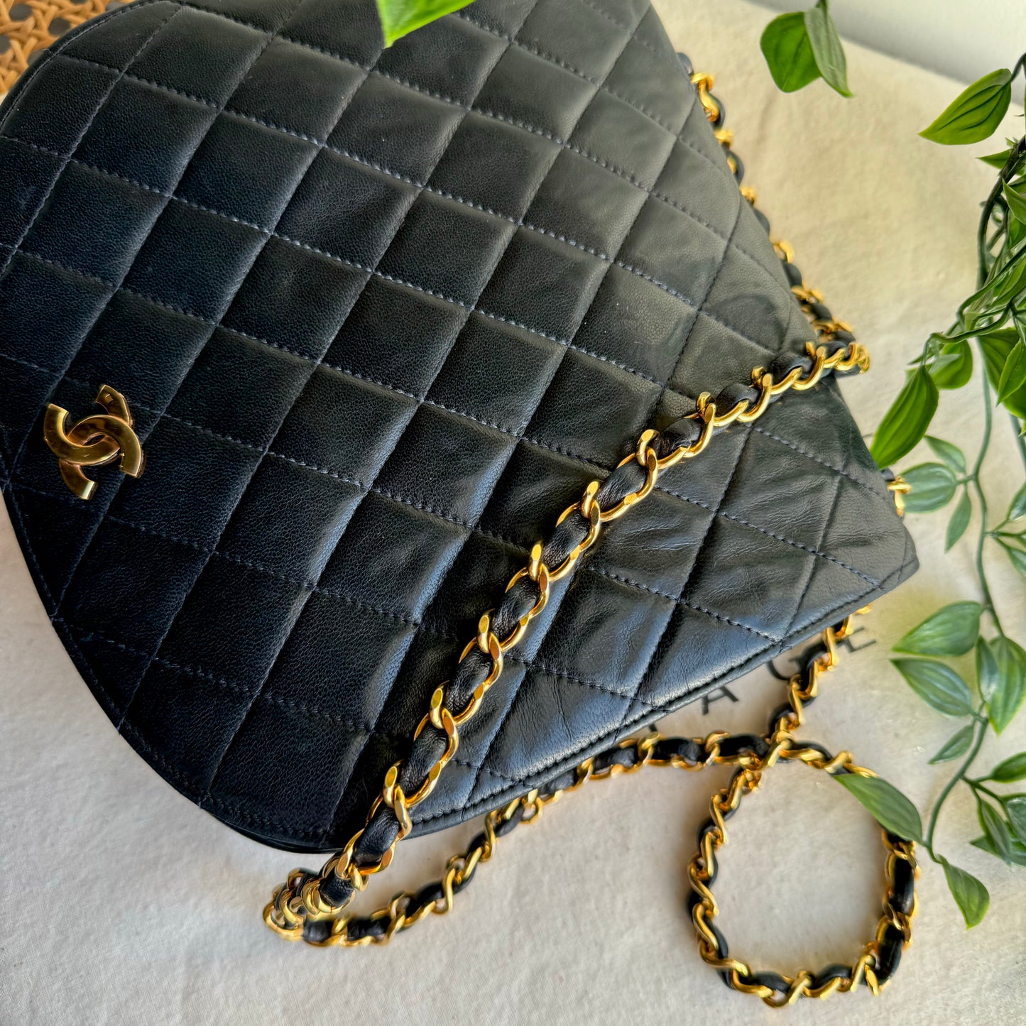 Chanel 1980s Vintage Quilted Single Flap