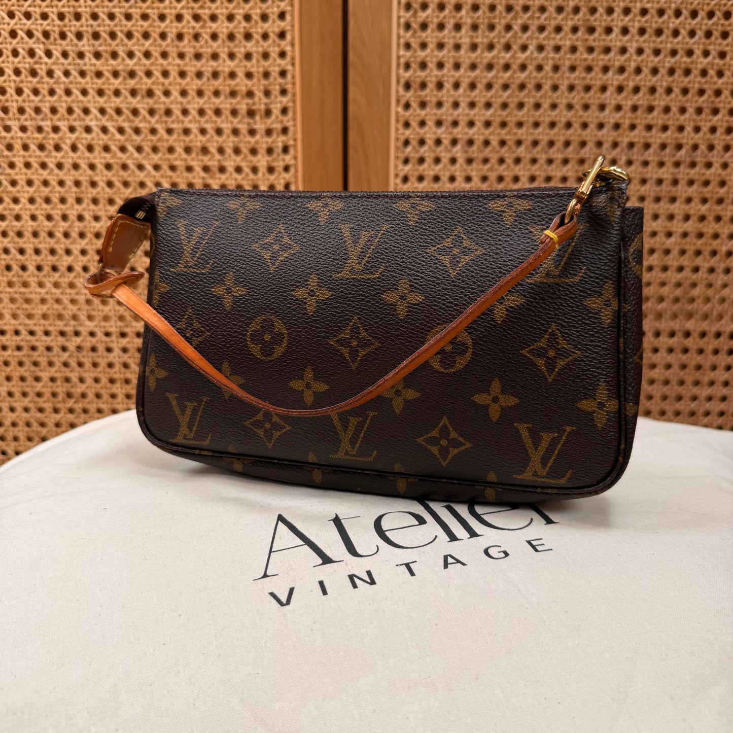 Louis Vuitton 1998 Pochette Accesssoires