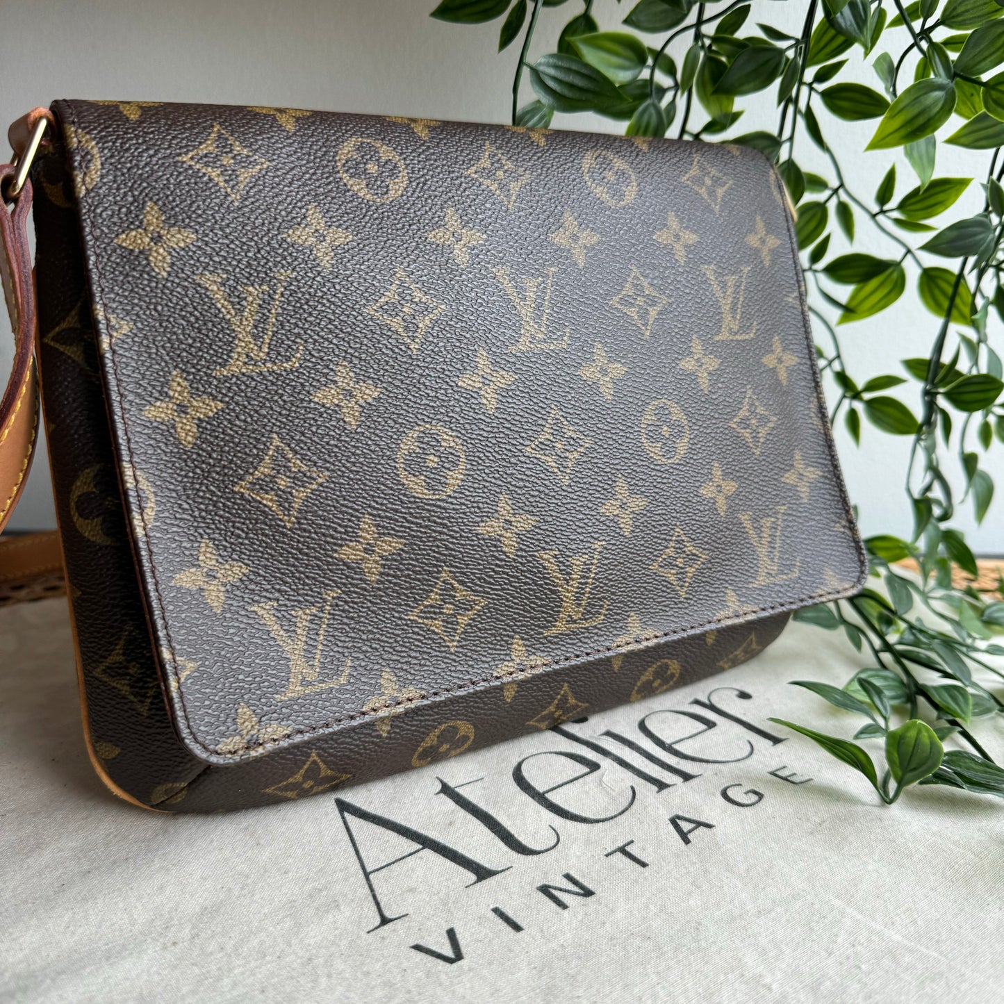 Louis Vuitton Musette Tango Shoulder Bag