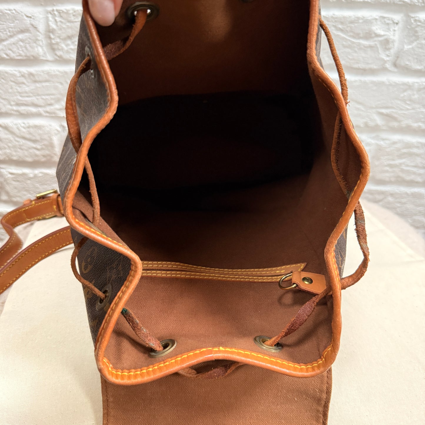 Louis Vuitton 1997 Montsouris Back Pack MM